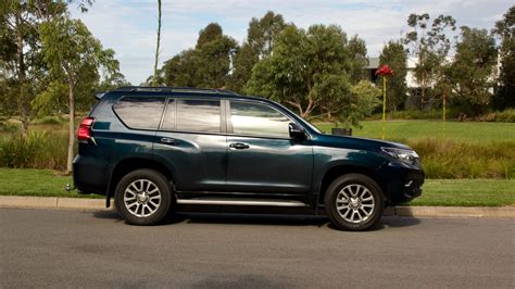 2022 toyota landcruiser prado kakadu.